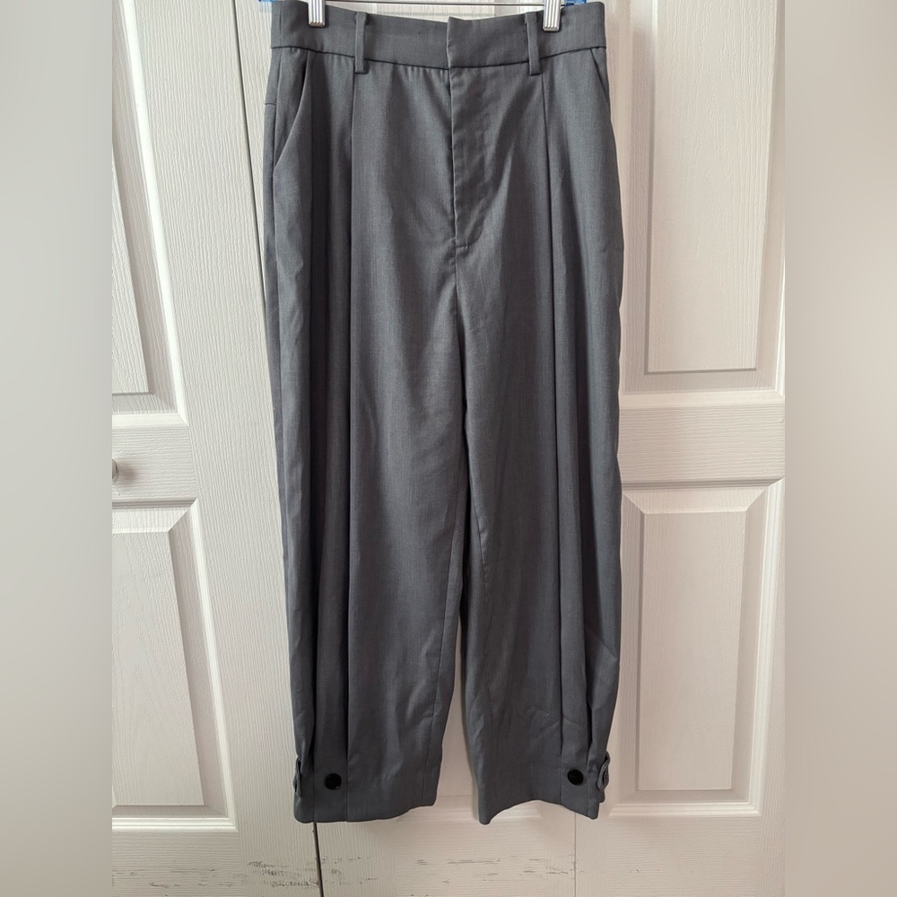 MOTF women’s loose dress pants. Medium.